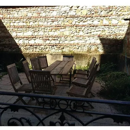 Grande maison ancienne simple et spacieuse. Vichy Extérieur photo